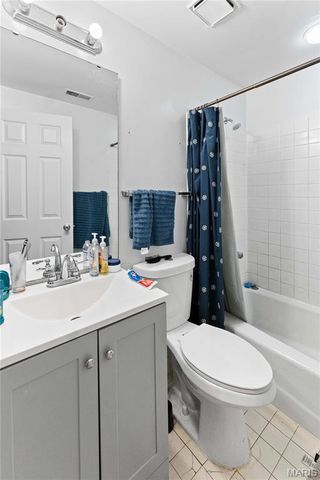 2608 S 11th Street, St Louis, MO 63118