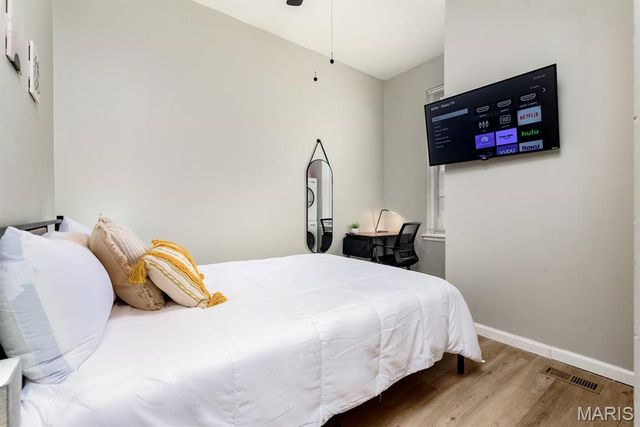 2608 S 11th Street, St Louis, MO 63118