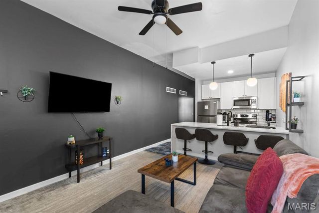 2608 S 11th Street, St Louis, MO 63118