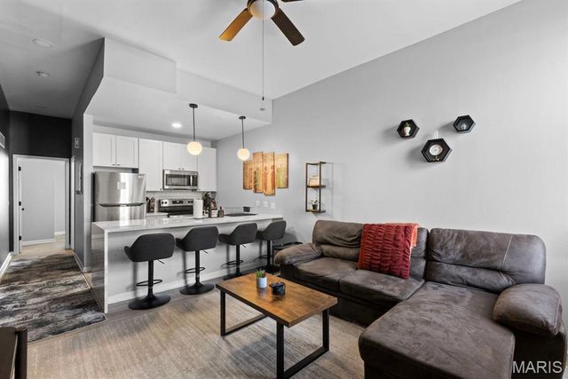 2608 S 11th Street, St Louis, MO 63118