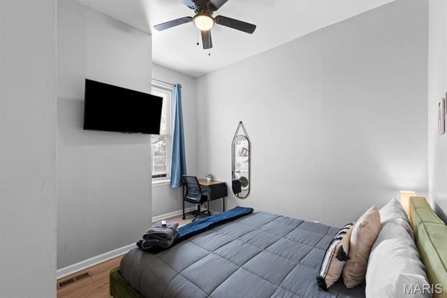 2608 S 11th Street, St Louis, MO 63118