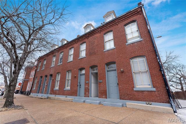 2608 S 11th Street, St Louis, MO 63118