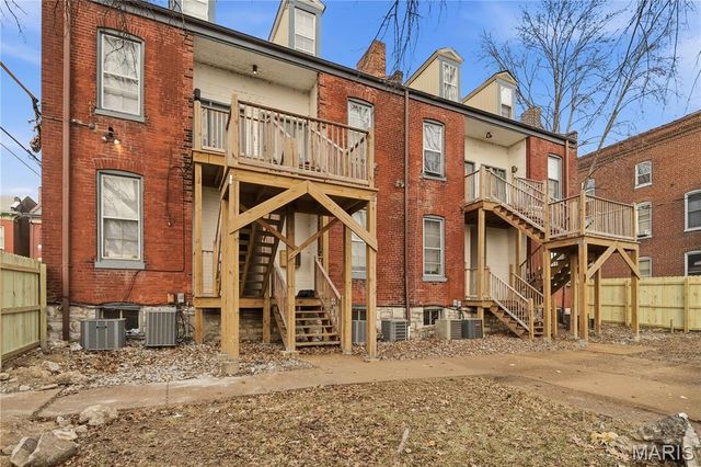 2608 S 11th Street, St Louis, MO 63118