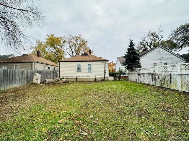 11325 Steel Street, Detroit, MI 48227