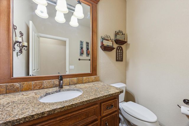 1889 Rush CRK, Canyon Lake, TX 78133