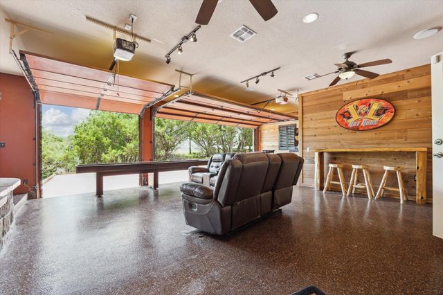 1889 Rush CRK, Canyon Lake, TX 78133
