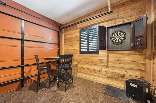 1889 Rush CRK, Canyon Lake, TX 78133