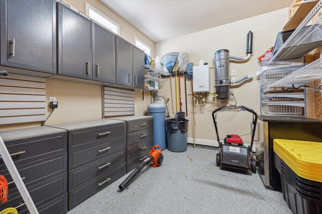 1889 Rush CRK, Canyon Lake, TX 78133