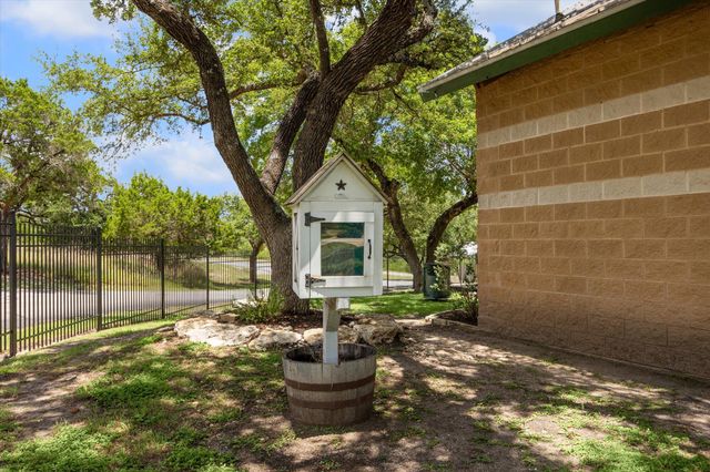 1889 Rush CRK, Canyon Lake, TX 78133