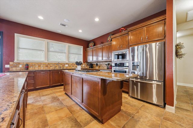 1889 Rush CRK, Canyon Lake, TX 78133