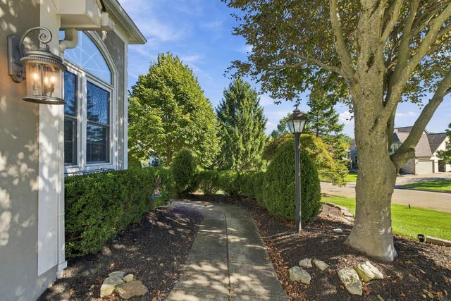 4909 Saint Andrews Circle, Westerville, OH 43082