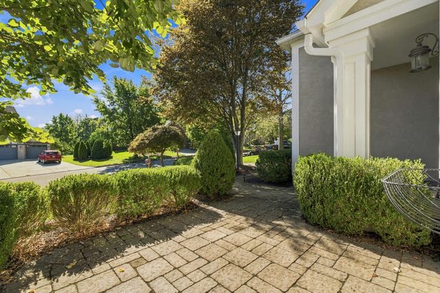 4909 Saint Andrews Circle, Westerville, OH 43082