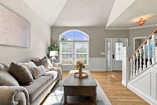 4909 Saint Andrews Circle, Westerville, OH 43082