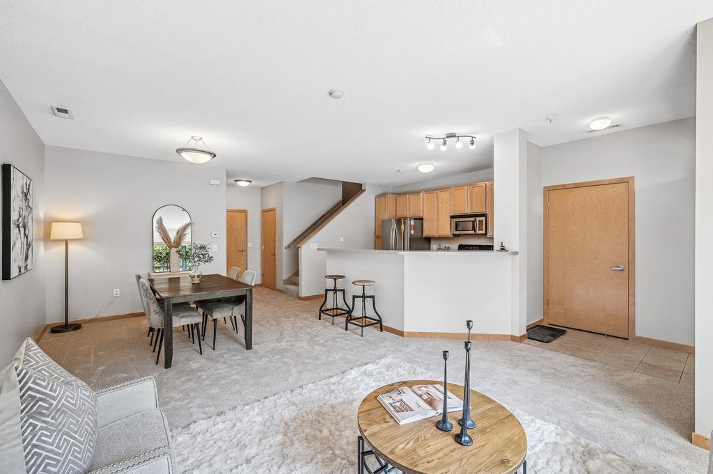 820 Emerald Street 110, Saint Paul, MN 55114 — photo 4