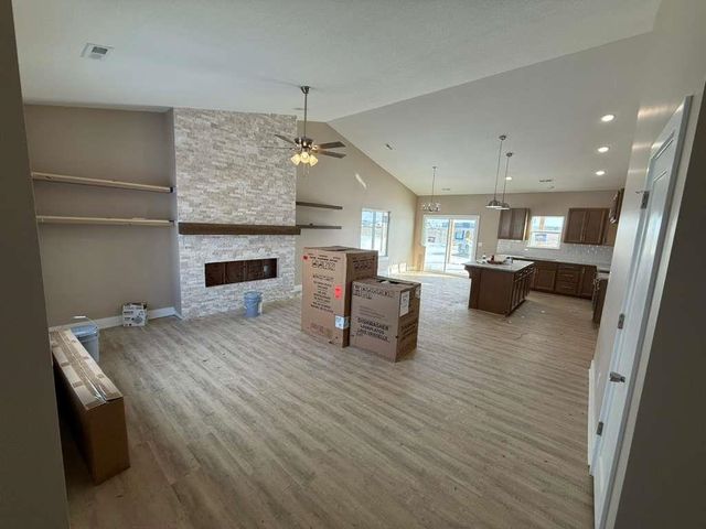 5174 N Toben Dr, Bel Aire, KS 67226