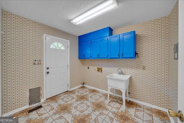 105 Julies Circle, Perry, GA 31069