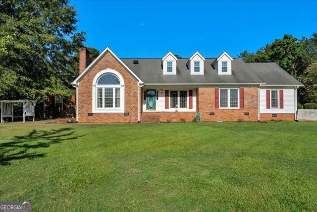 105 Julies Circle, Perry, GA 31069
