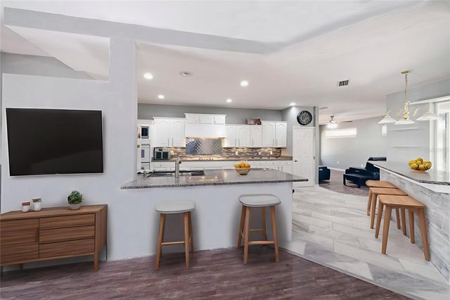 19931 SW 93RD LANE ROAD, Dunnellon, FL 34432