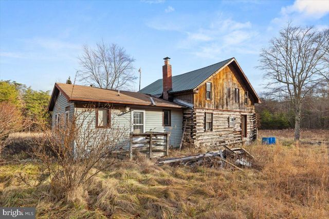 1929 LAKE FERNDALE DR, Levels, WV 25431