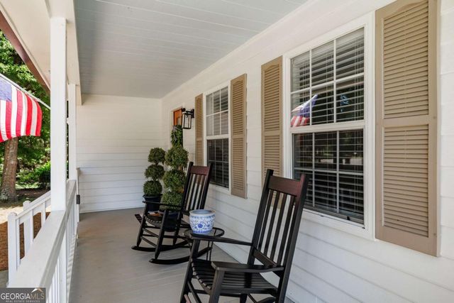 483 Whispering Oaks Drive, Statham, GA 30666