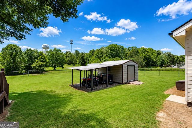 483 Whispering Oaks Drive, Statham, GA 30666
