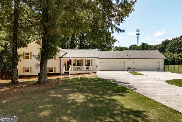 483 Whispering Oaks Drive, Statham, GA 30666