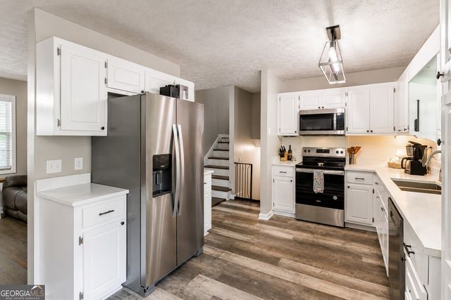 483 Whispering Oaks Drive, Statham, GA 30666