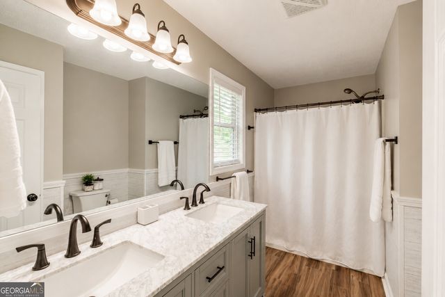 483 Whispering Oaks Drive, Statham, GA 30666