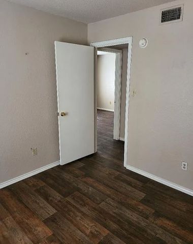 3713 Hulen Park Circle, Fort Worth, TX 76123