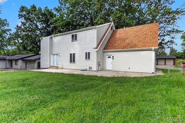 12050 Maidstone Court, St Louis, MO 63033
