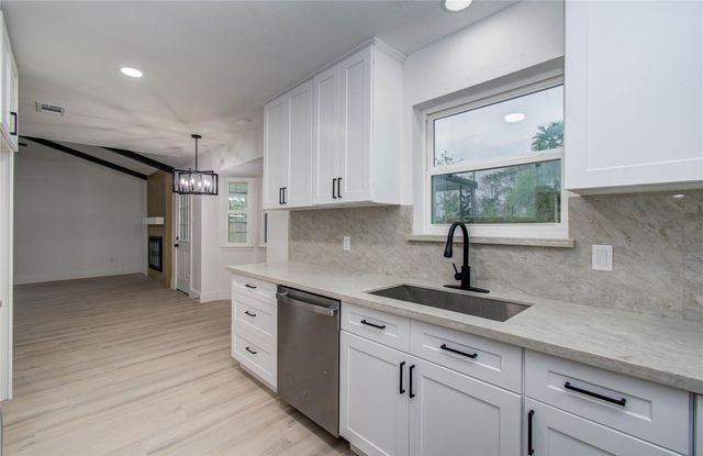 12011 Cherry Point Drive, Mont Belvieu, TX 77535