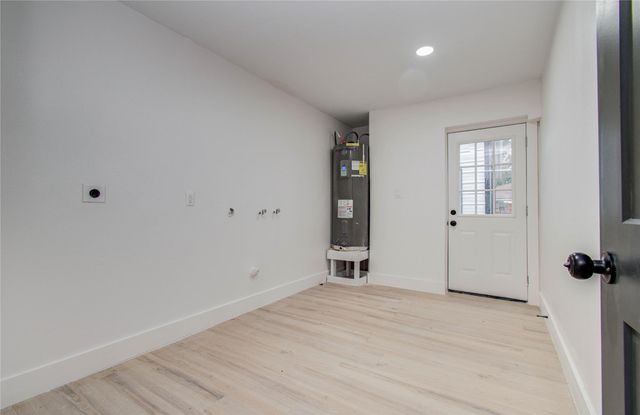 12011 Cherry Point Drive, Mont Belvieu, TX 77535