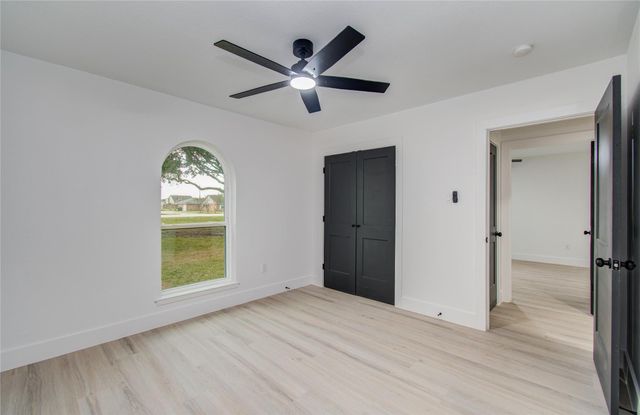 12011 Cherry Point Drive, Mont Belvieu, TX 77535