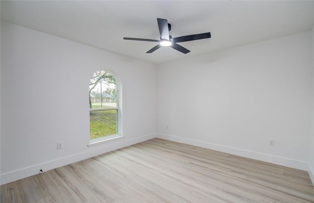 12011 Cherry Point Drive, Mont Belvieu, TX 77535