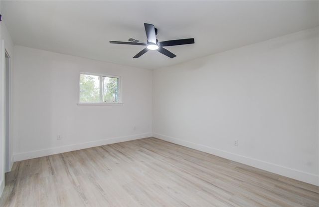 12011 Cherry Point Drive, Mont Belvieu, TX 77535