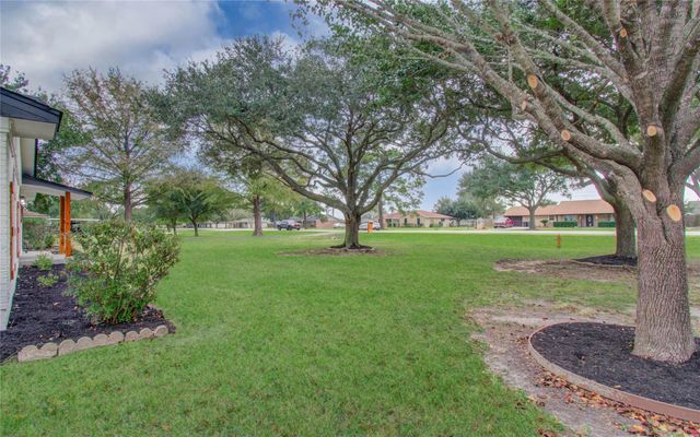 12011 Cherry Point Drive, Mont Belvieu, TX 77535