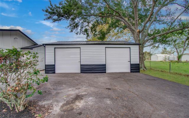 12011 Cherry Point Drive, Mont Belvieu, TX 77535