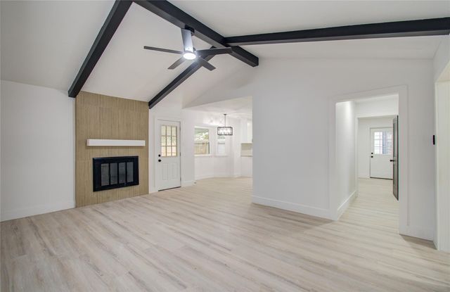 12011 Cherry Point Drive, Mont Belvieu, TX 77535