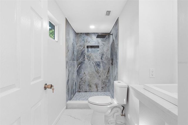 1208 E CHILKOOT AVENUE, Tampa, FL 33612