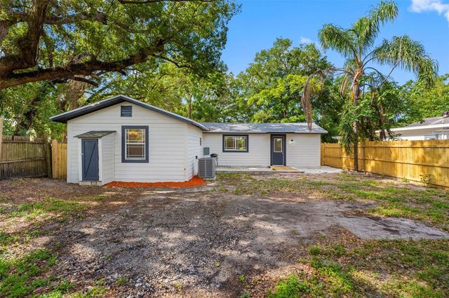 1208 E CHILKOOT AVENUE, Tampa, FL 33612