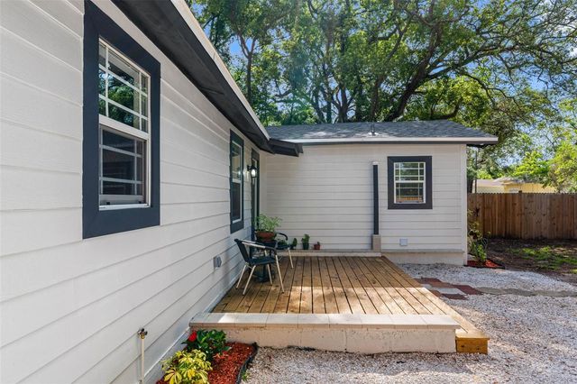 1208 E CHILKOOT AVENUE, Tampa, FL 33612