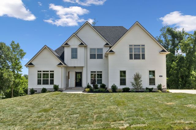 1075 Linder Ridge Drive, Woodlawn, TN 37191