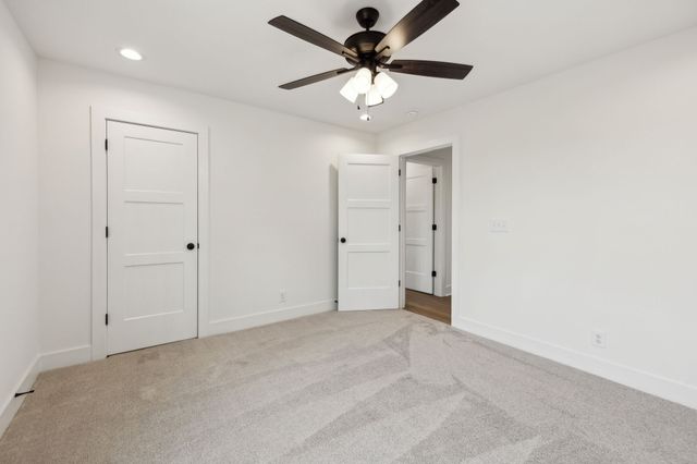1075 Linder Ridge Drive, Woodlawn, TN 37191