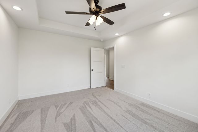 1075 Linder Ridge Drive, Woodlawn, TN 37191