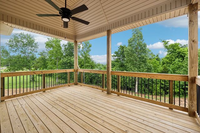 1075 Linder Ridge Drive, Woodlawn, TN 37191