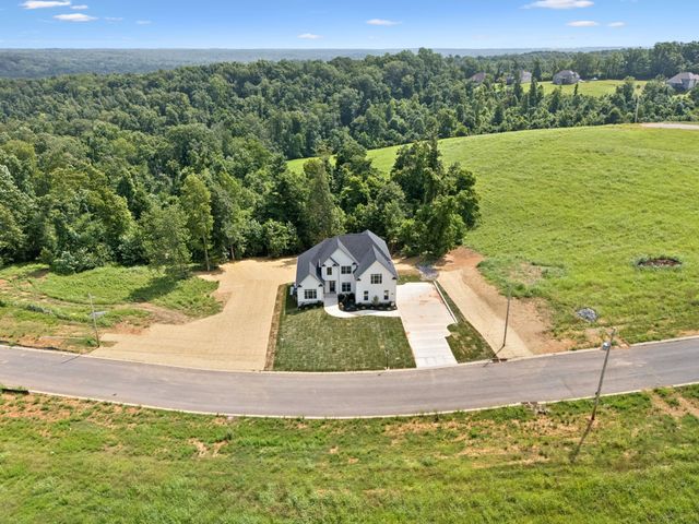1075 Linder Ridge Drive, Woodlawn, TN 37191