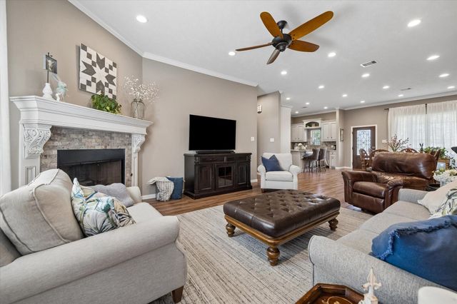 119 Spanish Trace Street, Crosby, TX 77532