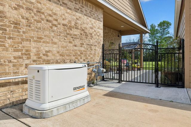 119 Spanish Trace Street, Crosby, TX 77532