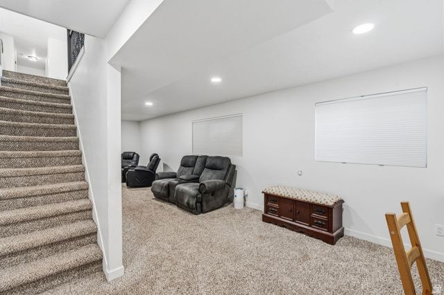 5586 W 10130 N, Highland, UT 84003