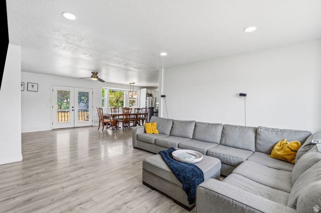 5586 W 10130 N, Highland, UT 84003